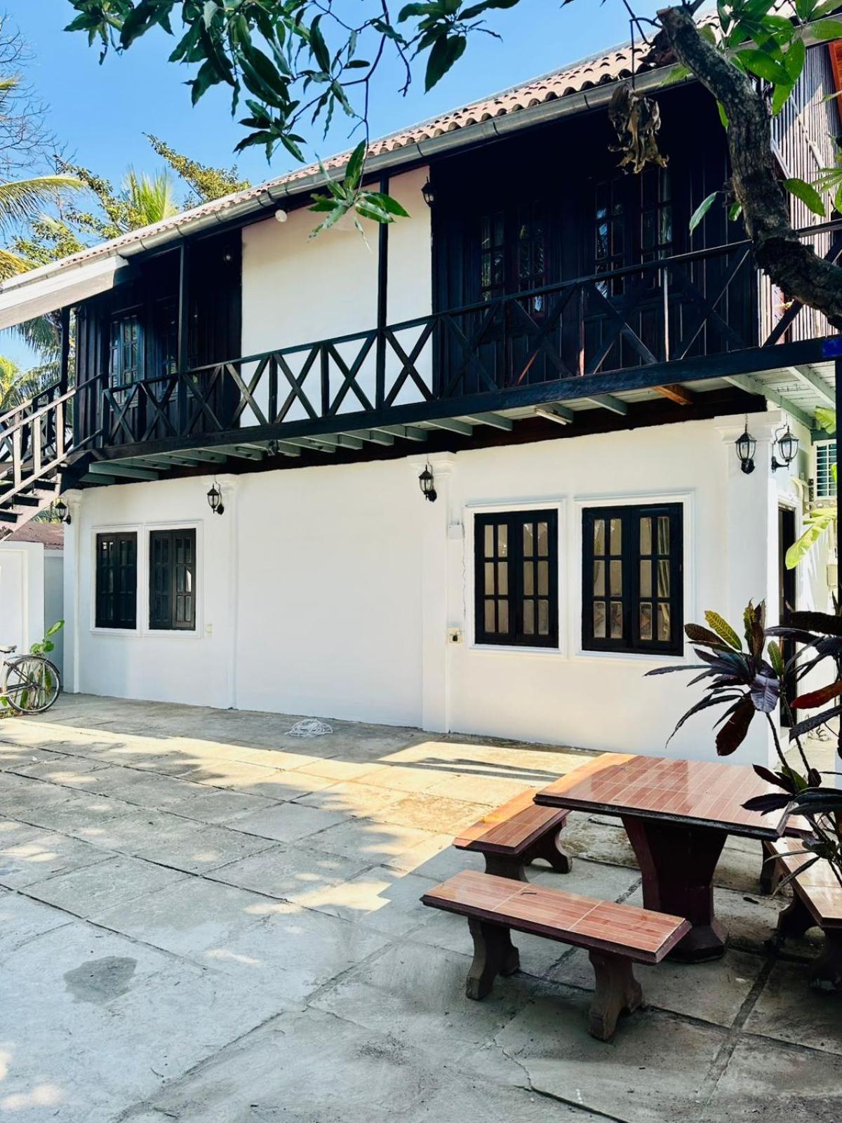 Residence Boutique Hotel Luang Prabang Exterior photo